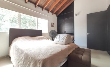 casa en venta en av. libertadores. Cod V18006