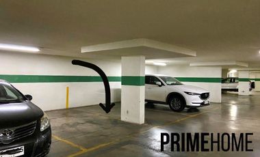 Estacionamientos, Metro Manquehue