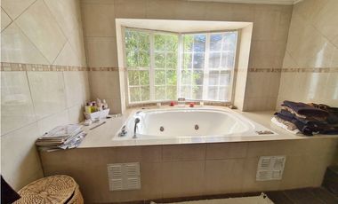 CURAUMA / JARDINES DEL LAGO / CASA EXCLUSIVA 5D 4B 4E