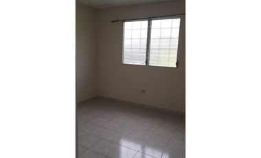 SE ALQUILA CASA EN ARRAIJAN