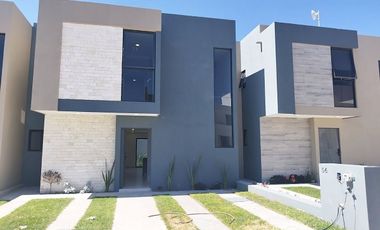 Casa nueva con habitación en pb en Cañadas Del Arroyo