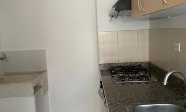 apartamento en arriendo/venta en c.c altos del moral. Cod A2112