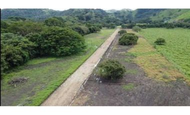 VENDO TERRENO EN CERMEÑO CAPIRA 600MTS