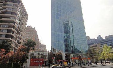 Oficina en Arriendo en Edificio Las Torcazas/ Metro Alcántara