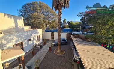 Casa en Venta en Amplia Casa en venta en calle San Roman, a pasos de Parque Schneider.