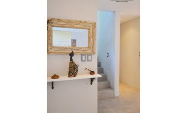 VENTA COSTA ESMERALDA CASA 4 AMBIENTES