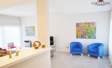 VENTA COSTA ESMERALDA CASA 4 AMBIENTES