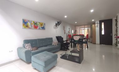 casa en venta en niza. Cod V30071