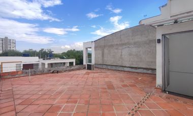 casa en venta en niza. Cod V30071