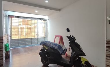 casa en venta en niza. Cod V30071