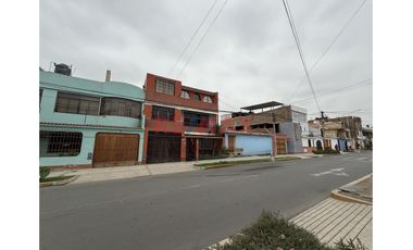 Venta De Departamento 1° Piso Urb Daniel Hoyle