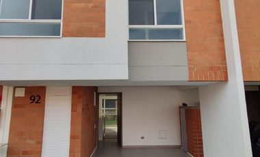 casa condominio en arriendo en ciudad pacífica. Cod A1872