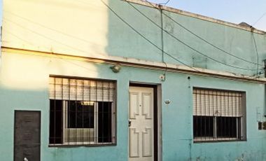 P.H. 3 AMBIENTES AL FRENTE RECICLADO CON PATIO Y TERRAZA