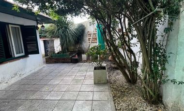 Hermoso chalet en barrio Los Pinares. Terreno de 10x33