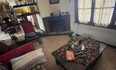 Hermoso chalet en barrio Los Pinares. Terreno de 10x33