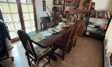 Hermoso chalet en barrio Los Pinares. Terreno de 10x33