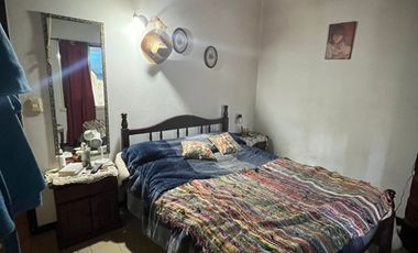 Hermoso chalet en barrio Los Pinares. Terreno de 10x33