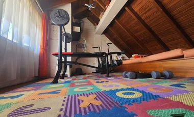 VENTA DE CASA EN CARCELEN 5 DORMITORIOS