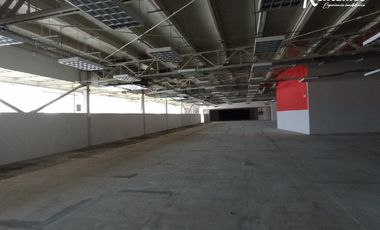 oficina en arriendo en niquia. Cod A11608