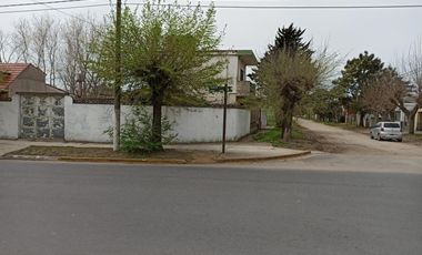 CASA PH SOBRE CALLE 8 - CON AMPLIO TERRENO