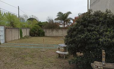 CASA PH SOBRE CALLE 8 - CON AMPLIO TERRENO