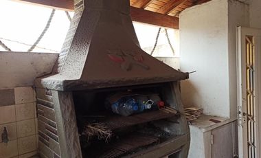 CASA PH SOBRE CALLE 8 - CON AMPLIO TERRENO