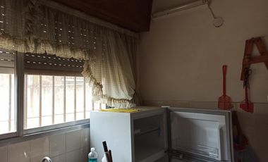 CASA PH SOBRE CALLE 8 - CON AMPLIO TERRENO