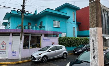 Venta de propiedad con uso de suelo mixto en centro de Xalapa, Veracruz