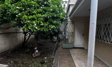 Venta en Block-Local + Casa 3amb