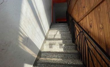 Venta en Block-Local + Casa 3amb