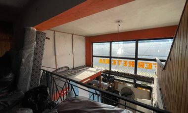 Venta en Block-Local + Casa 3amb