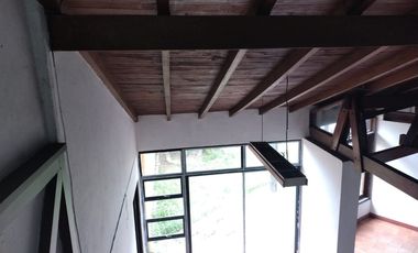 casa en venta en barrio blanco. Cod V8913