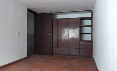 casa en venta en barrio blanco. Cod V8913