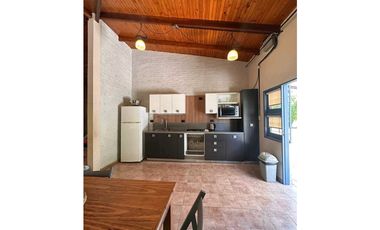 Chalet con piscina y quincho en Chacras de Benitez!