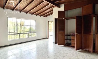 finca en venta en el romeral. Cod V10671