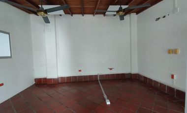 casa en arriendo/venta en barrio el rosal. Cod A2479