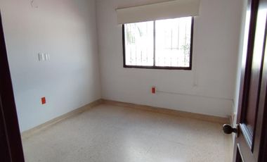 casa en arriendo/venta en barrio el rosal. Cod A2479