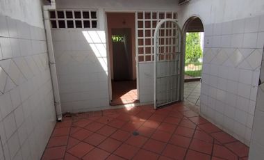 casa en arriendo/venta en barrio el rosal. Cod A2479