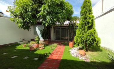 casa en arriendo/venta en barrio el rosal. Cod A2479