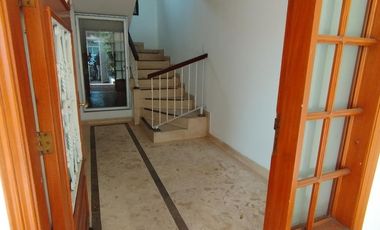 casa en arriendo/venta en barrio el rosal. Cod A2479