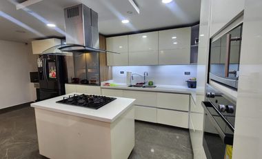 casa en venta en los colorados. Cod V5388