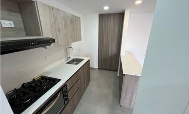 APARTAMENTO MODERNO  CERCA A CC SAN DIEGO, MEDELLIN
