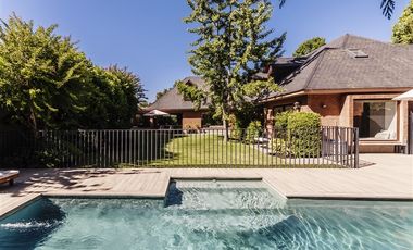 Exquisita casa impecable 6 dorm. en Golf de Manquehue