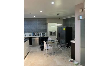 ALQUILO LUJOSO APARTAMENTO EN PUNTA PACIFICA.  AM