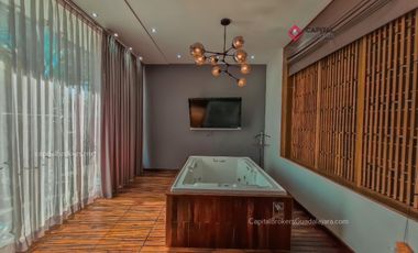 Casa de Lujo en Venta en Rinconada Del Bosque Zapopan