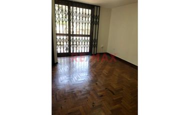 Vendo  ¡Excelente Propiedad Ubicada En San Borja Sur 384