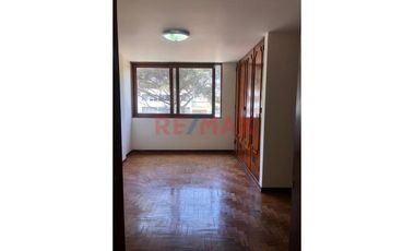 Vendo  ¡Excelente Propiedad Ubicada En San Borja Sur 384