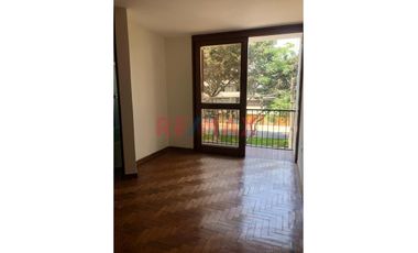 Vendo  ¡Excelente Propiedad Ubicada En San Borja Sur 384
