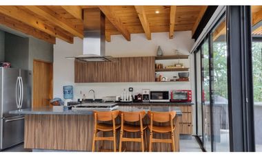 CASA EN VENTA EN LAS NUBES