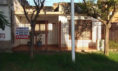 MARTIN CORONADO  CASA AMERICANA LOTE 10X 27 MTS